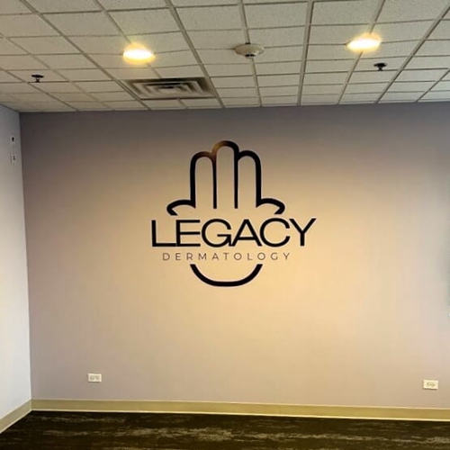 Vinyl Lettering & Graphics